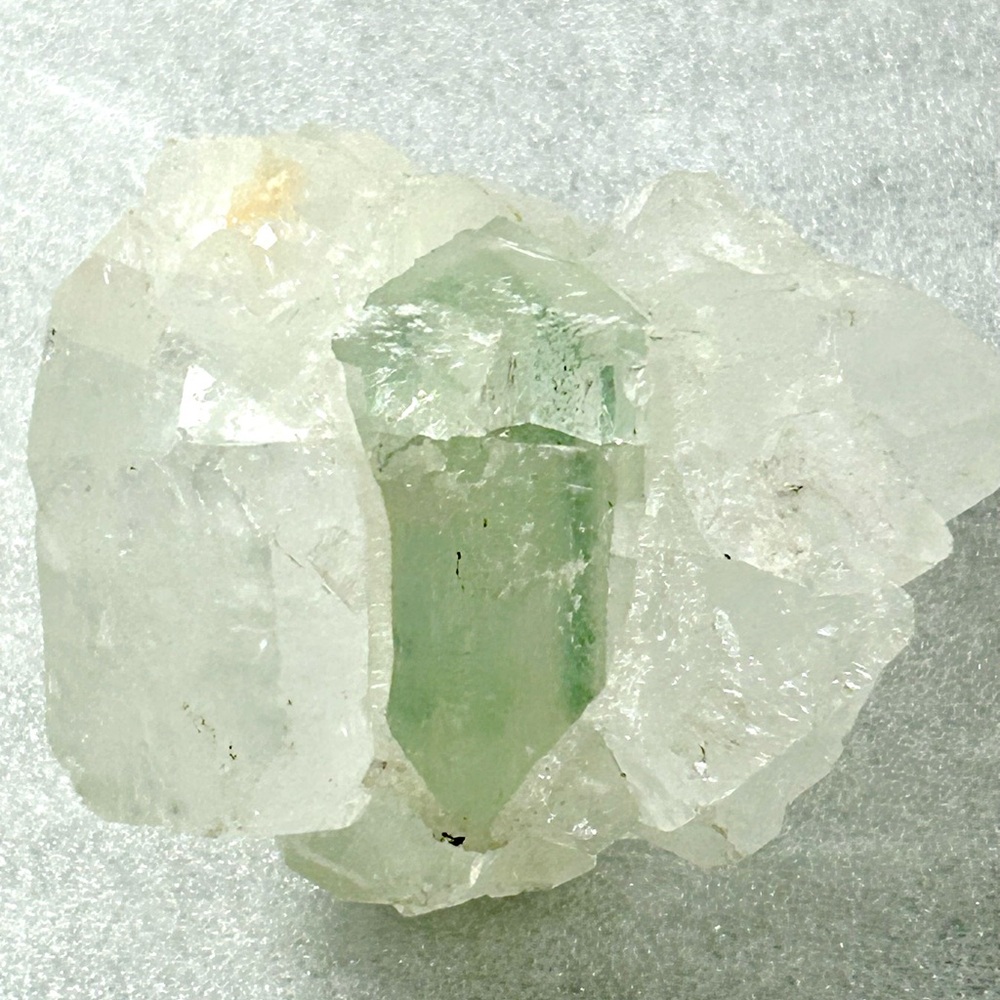 Quartz cluster with green phantom quartz